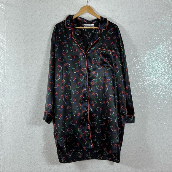 Disney world Mickey Mouse pajama sleep lounge shirt size xtra large women’s - Picture 8 of 8